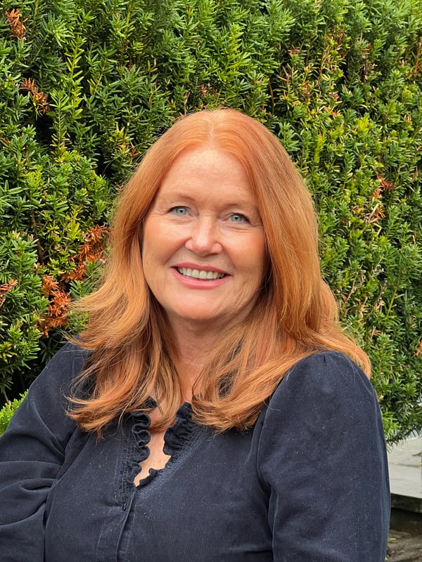 Eva Marie Utvåg, Salg / Markedsføring