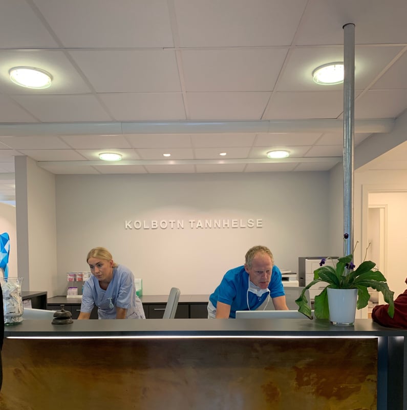 Skilt og dekor hos Kolbotn Tannhelse
